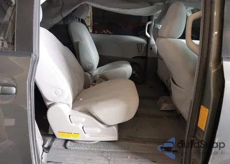 2011 Toyota Sienna Le from USA, damaged, VIN 5TDJK3DC8BS005628